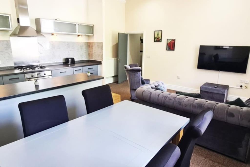 Luxury 2 Bed 2 Bath Suite プレストン エクステリア 写真