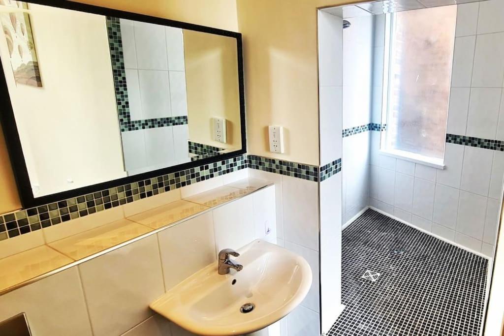 Luxury 2 Bed 2 Bath Suite プレストン エクステリア 写真
